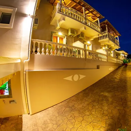 Jasmine & * آغيوس ستيفانوس