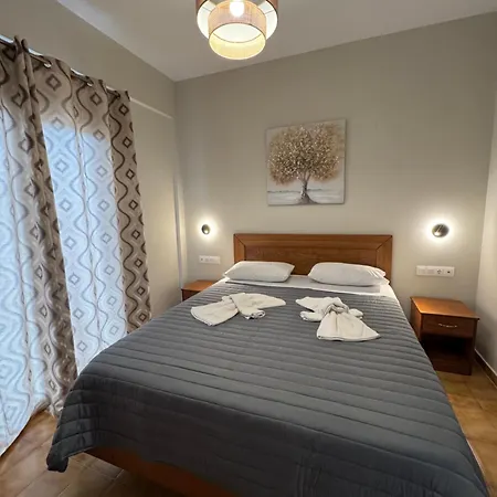 Jasmine & * Agios Stefanos Avliotes (Corfu)