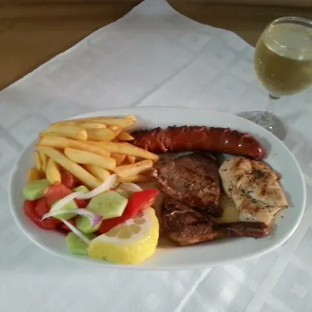 Jasmine & Lejlighed Agios Stefanos Avliotes (Corfu)